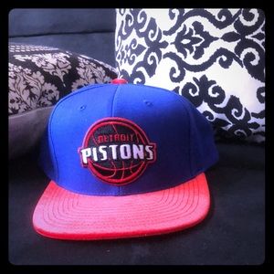 Mitchell and ness Detroit Pistons SnapBack